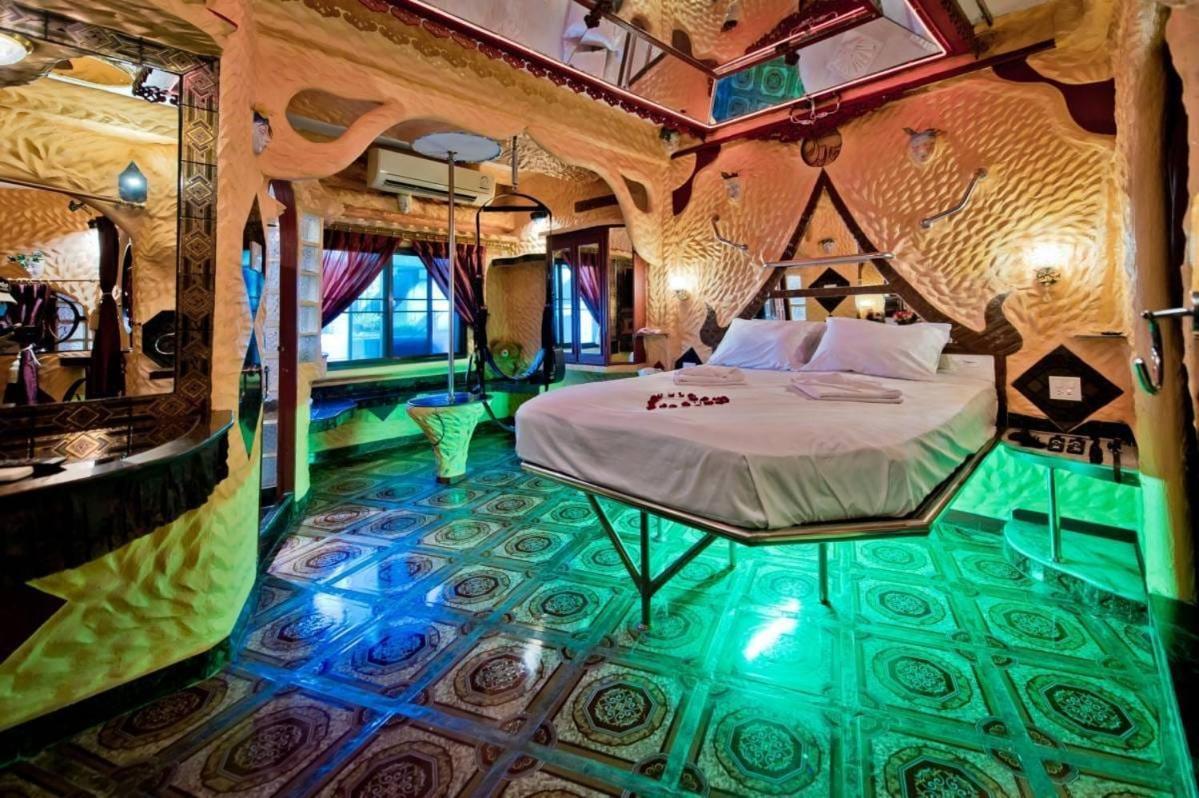 Penthouse Pattaya Hotel Luaran gambar